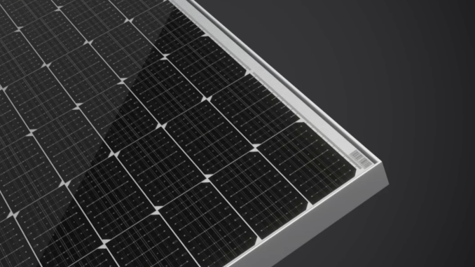Placa Solar para techo. Rigída de alta eficiencia 400W